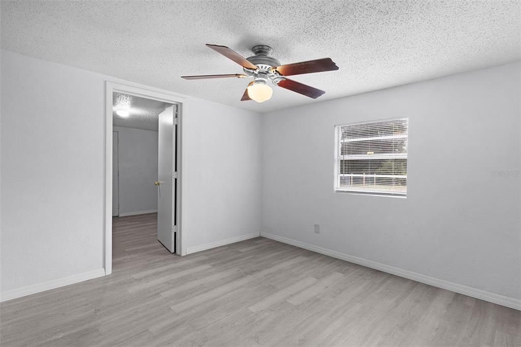 For Sale: $279,990 (3 beds, 1 baths, 1200 Square Feet)