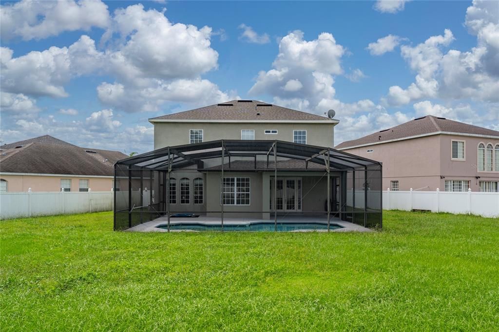На продажу: $549,900 (5 спален, 2 ванн, 3165 Квадратных фут)