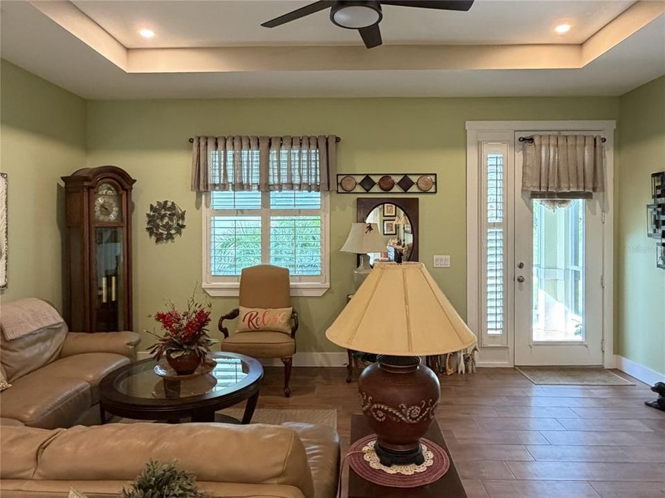 En Venta: $344,900 (3 camas, 2 baños, 1530 Pies cuadrados)