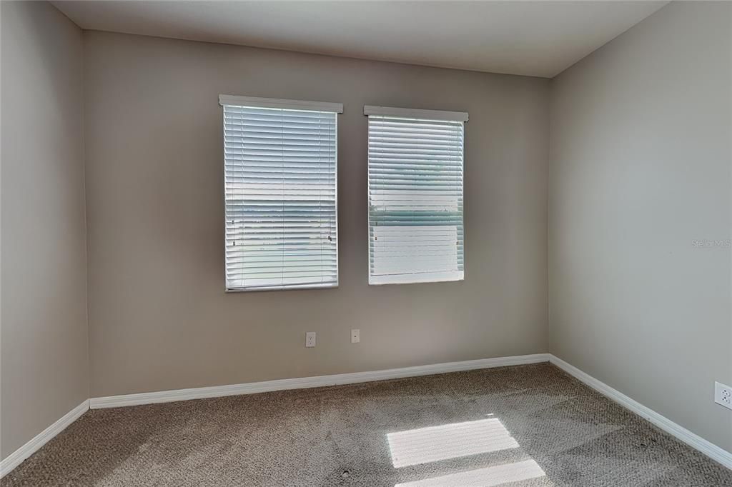 For Rent: $1,969 (3 beds, 2 baths, 1271 Square Feet)