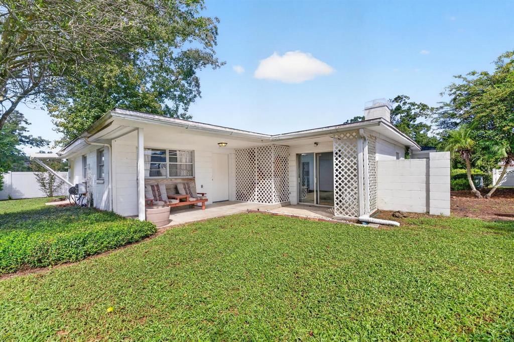 For Sale: $419,000 (4 beds, 2 baths, 2589 Square Feet)