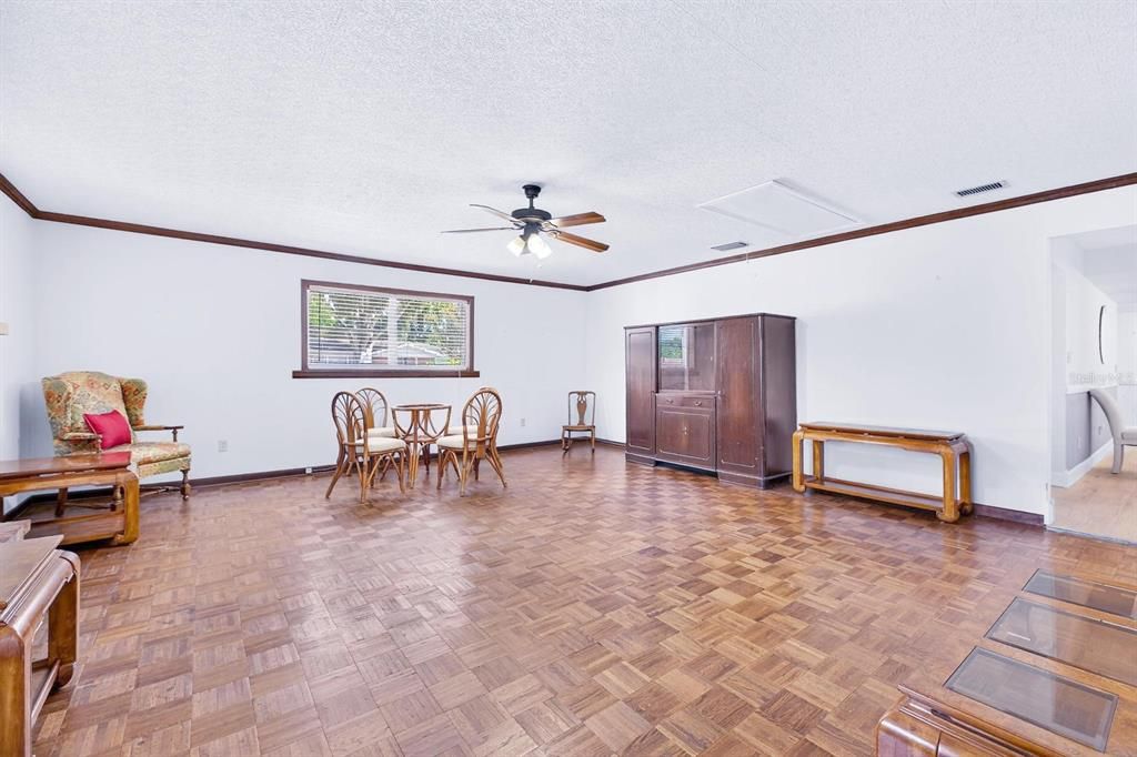 For Sale: $419,000 (4 beds, 2 baths, 2589 Square Feet)