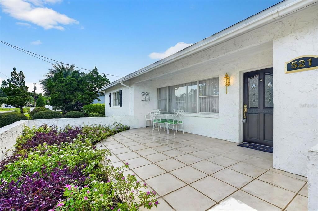 For Sale: $419,000 (4 beds, 2 baths, 2589 Square Feet)