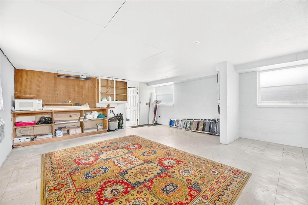 For Sale: $419,000 (4 beds, 2 baths, 2589 Square Feet)
