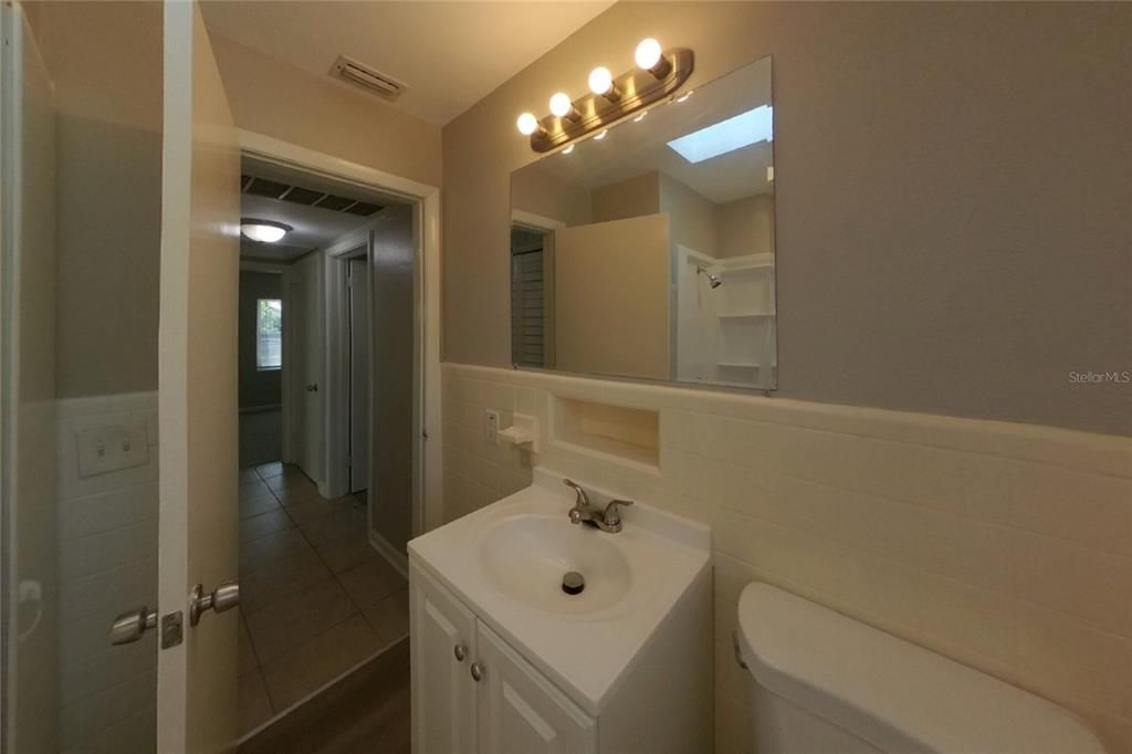 For Rent: $2,499 (3 beds, 2 baths, 1432 Square Feet)