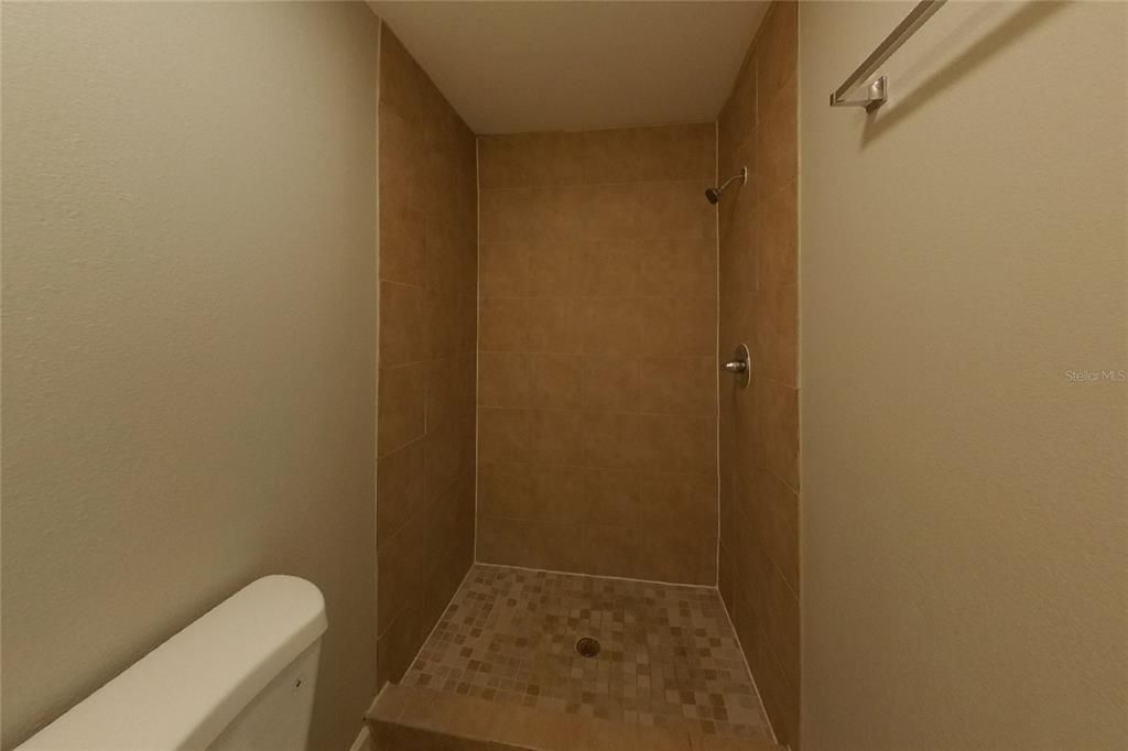 For Rent: $2,499 (3 beds, 2 baths, 1432 Square Feet)