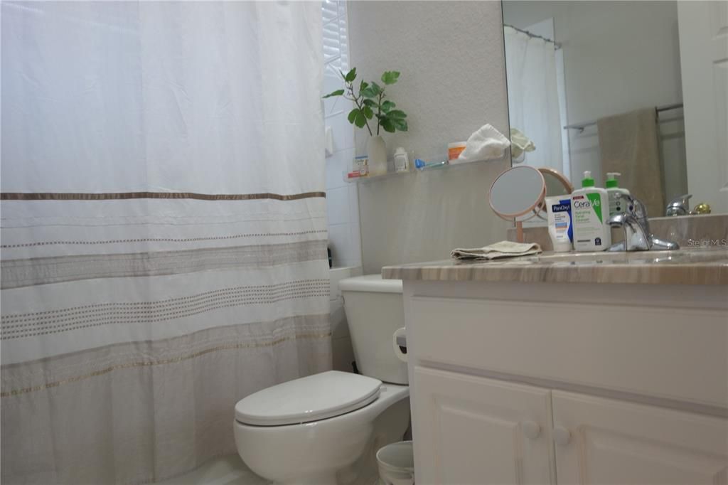 На продажу: $399,900 (3 спален, 2 ванн, 1774 Квадратных фут)