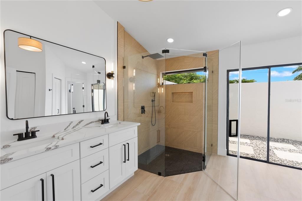 Active With Contract: $574,900 (3 beds, 2 baths, 2108 Square Feet)