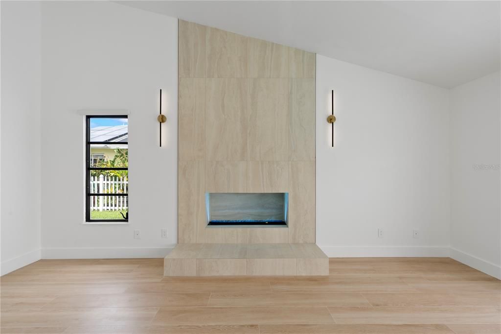 Active With Contract: $574,900 (3 beds, 2 baths, 2108 Square Feet)