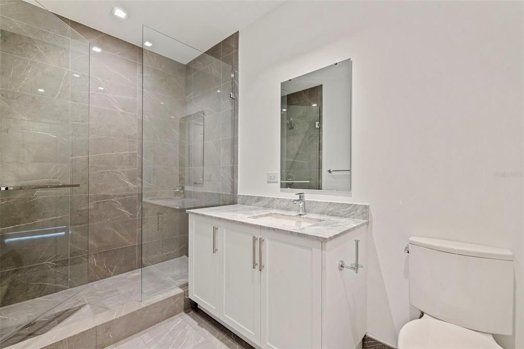 For Sale: $2,950,000 (3 beds, 3 baths, 2815 Square Feet)