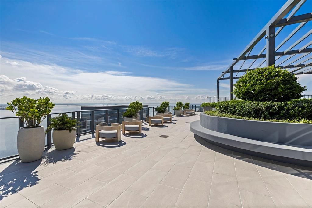 For Sale: $2,950,000 (3 beds, 3 baths, 2815 Square Feet)
