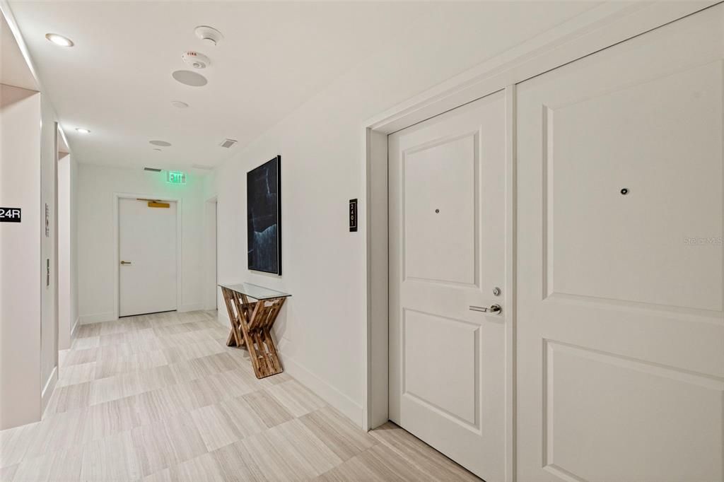 For Sale: $2,950,000 (3 beds, 3 baths, 2815 Square Feet)