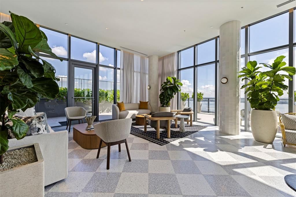 For Sale: $2,950,000 (3 beds, 3 baths, 2815 Square Feet)