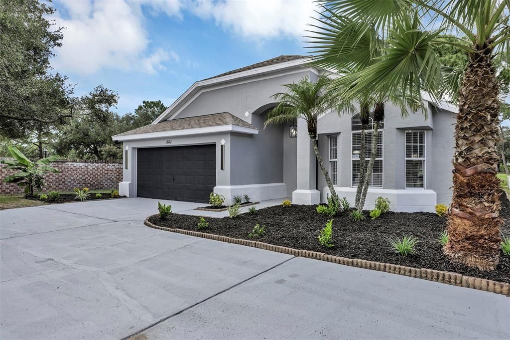For Sale: $579,000 (3 beds, 2 baths, 1694 Square Feet)