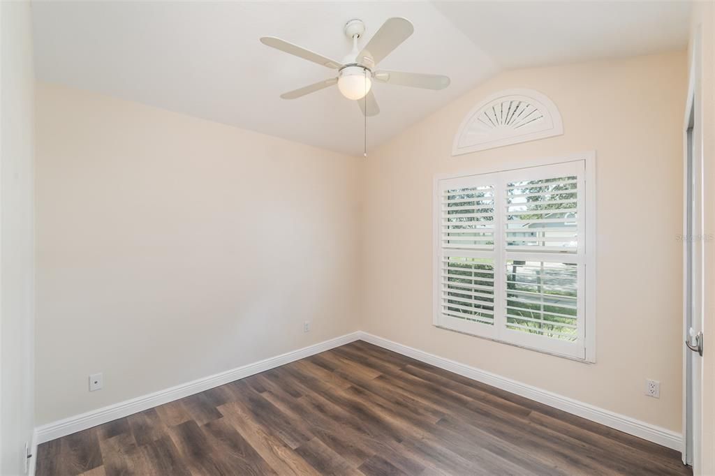 For Sale: $415,000 (4 beds, 2 baths, 1926 Square Feet)