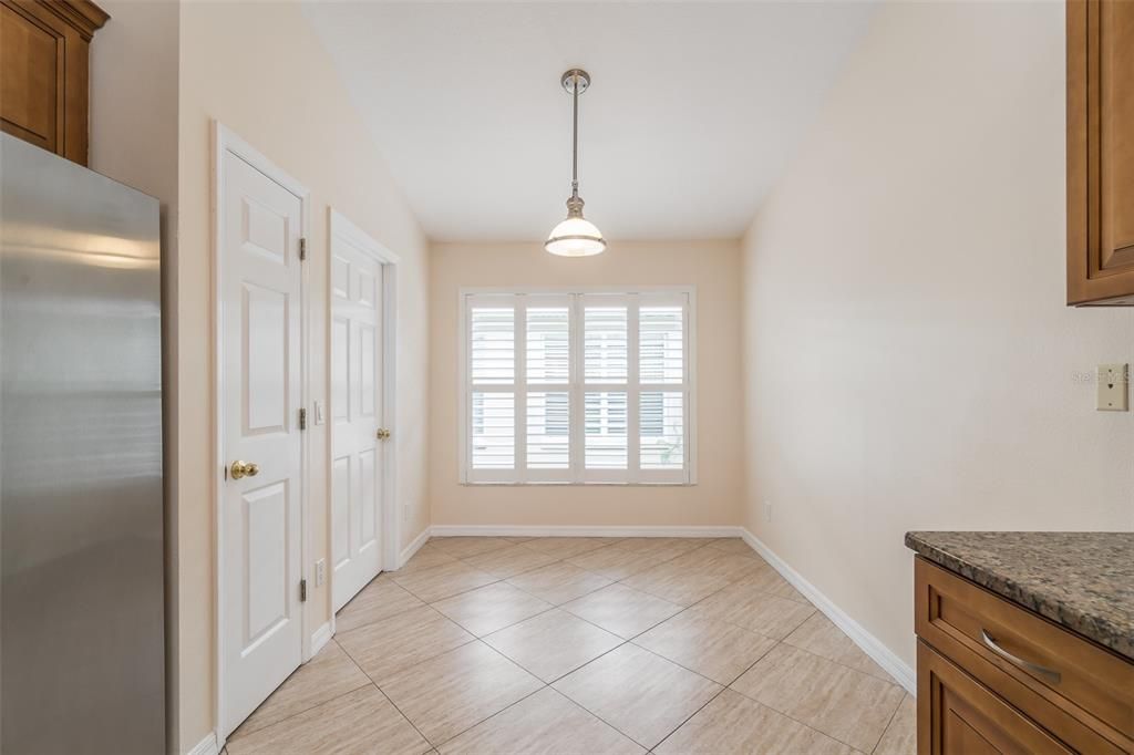 For Sale: $415,000 (4 beds, 2 baths, 1926 Square Feet)