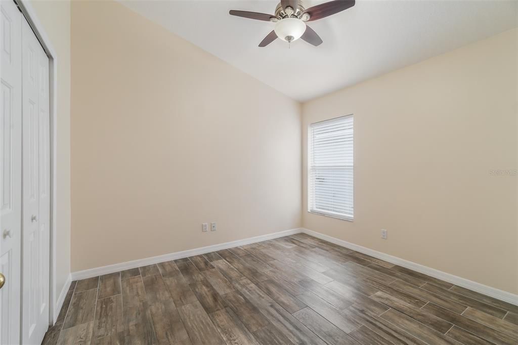 For Sale: $415,000 (4 beds, 2 baths, 1926 Square Feet)
