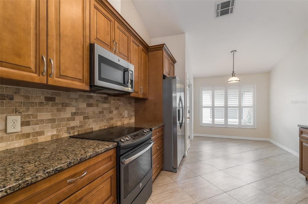 For Sale: $415,000 (4 beds, 2 baths, 1926 Square Feet)