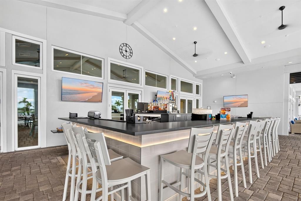 For Sale: $970,000 (3 beds, 3 baths, 2787 Square Feet)
