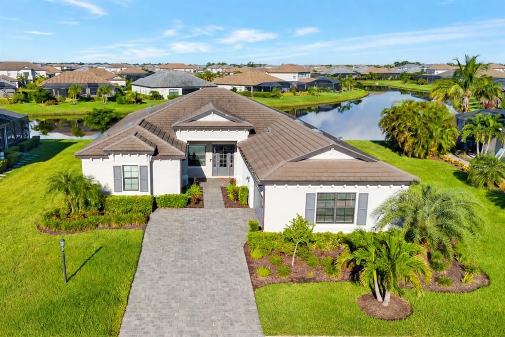 For Sale: $970,000 (3 beds, 3 baths, 2787 Square Feet)