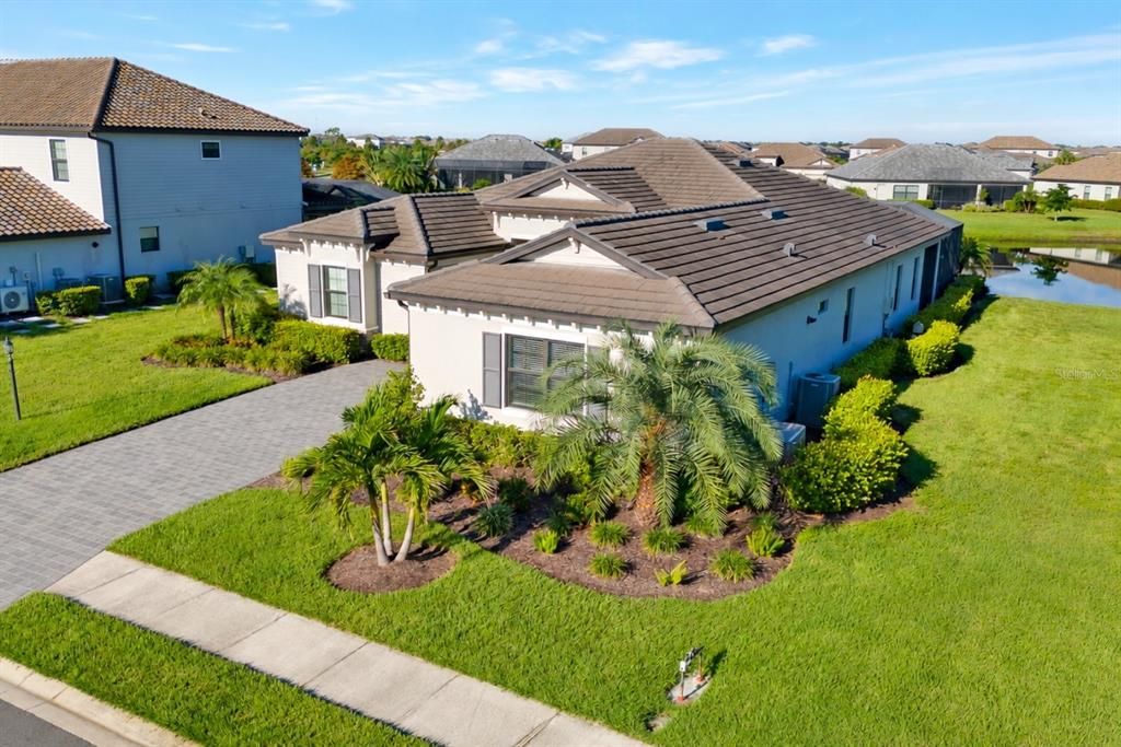 For Sale: $970,000 (3 beds, 3 baths, 2787 Square Feet)