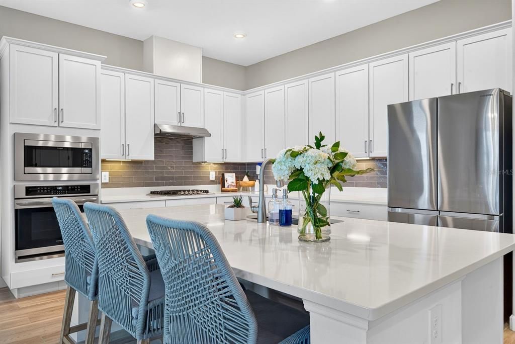 For Sale: $970,000 (3 beds, 3 baths, 2787 Square Feet)