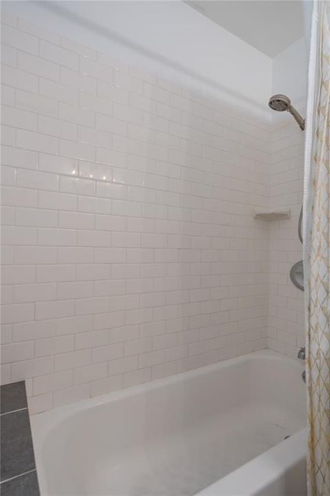 На продажу: $349,900 (3 спален, 1 ванн, 1118 Квадратных фут)