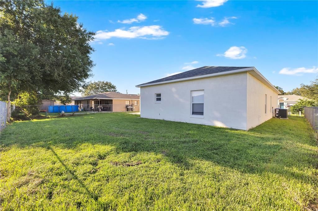 Active With Contract: $274,900 (4 beds, 2 baths, 1744 Square Feet)