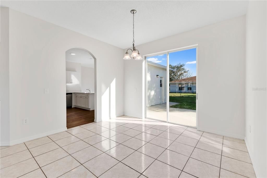 Active With Contract: $274,900 (4 beds, 2 baths, 1744 Square Feet)