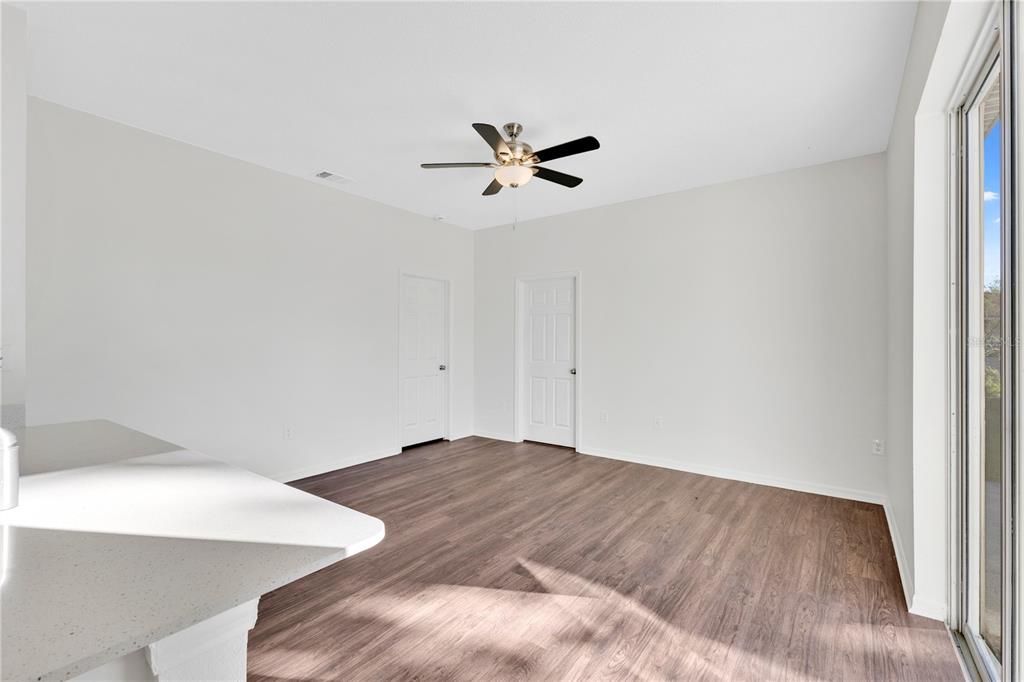 Active With Contract: $274,900 (4 beds, 2 baths, 1744 Square Feet)