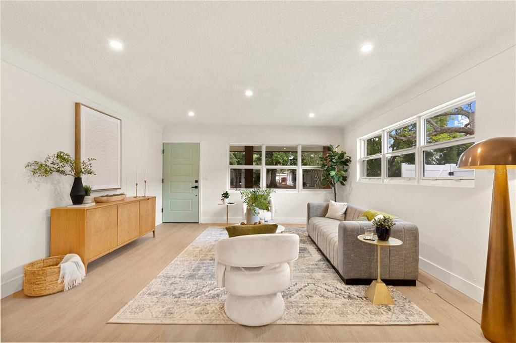 For Sale: $499,000 (4 beds, 2 baths, 1526 Square Feet)