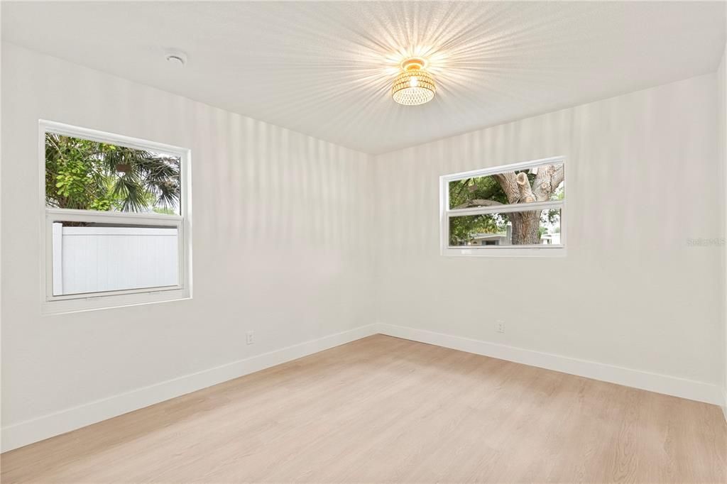 For Sale: $499,000 (4 beds, 2 baths, 1526 Square Feet)