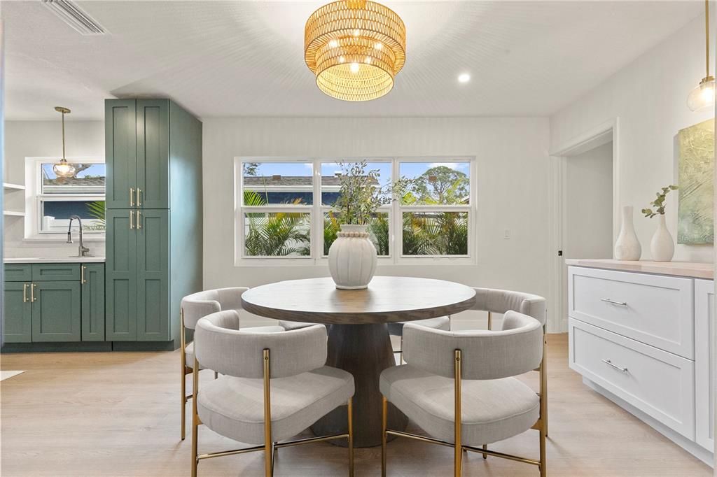 For Sale: $499,000 (4 beds, 2 baths, 1526 Square Feet)