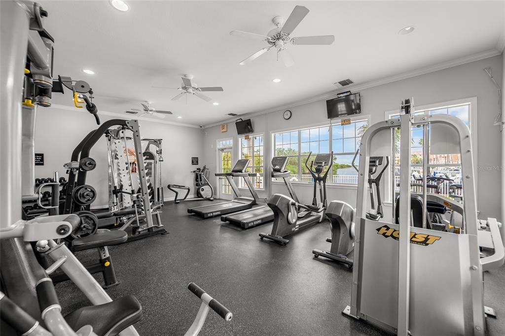 For Rent: $2,700 (2 beds, 2 baths, 1054 Square Feet)