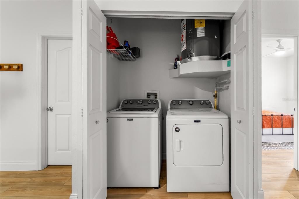 For Rent: $2,700 (2 beds, 2 baths, 1054 Square Feet)