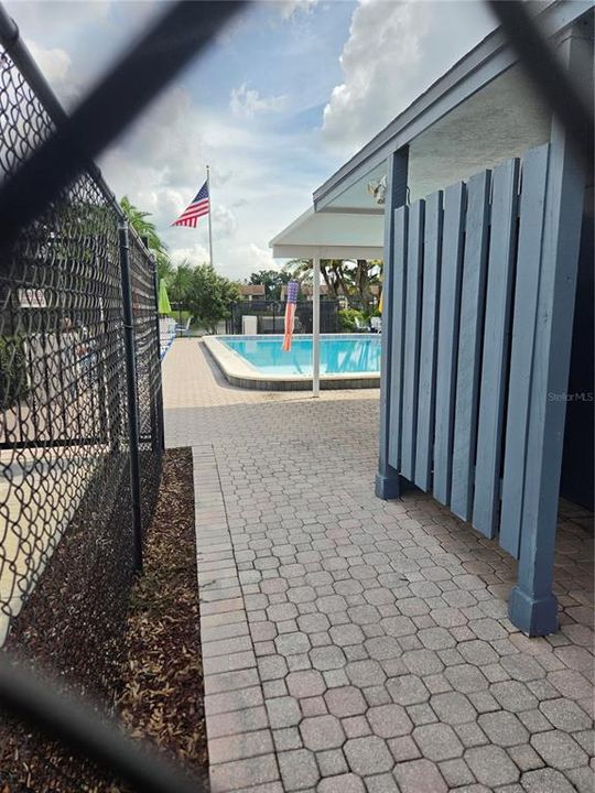 For Rent: $2,000 (2 beds, 2 baths, 1054 Square Feet)