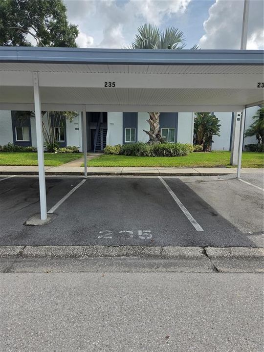 For Rent: $2,000 (2 beds, 2 baths, 1054 Square Feet)