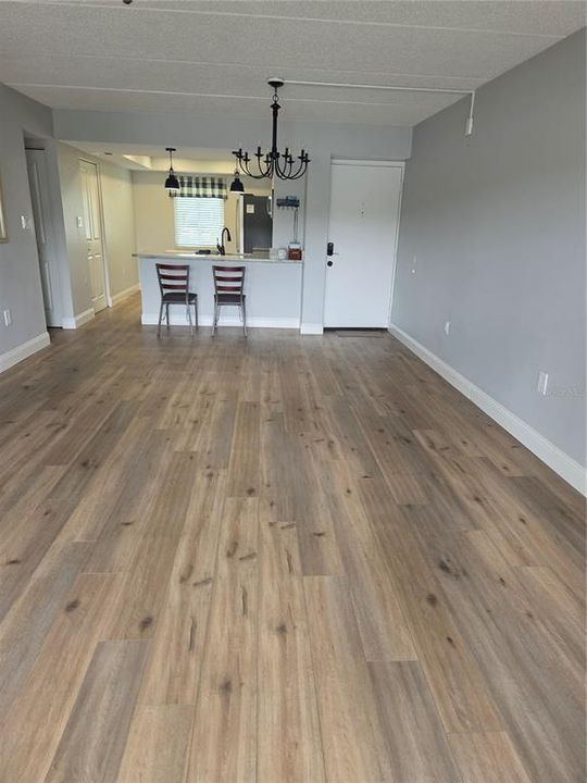 For Rent: $2,000 (2 beds, 2 baths, 1054 Square Feet)