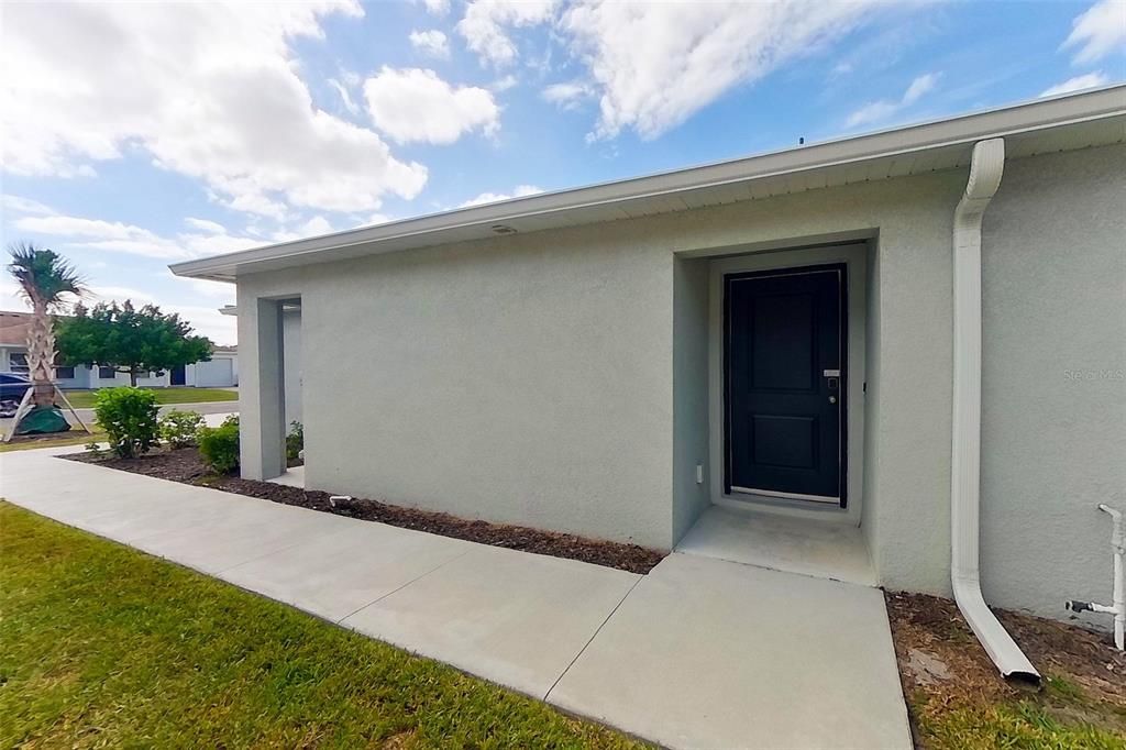For Rent: $1,525 (3 beds, 2 baths, 1400 Square Feet)