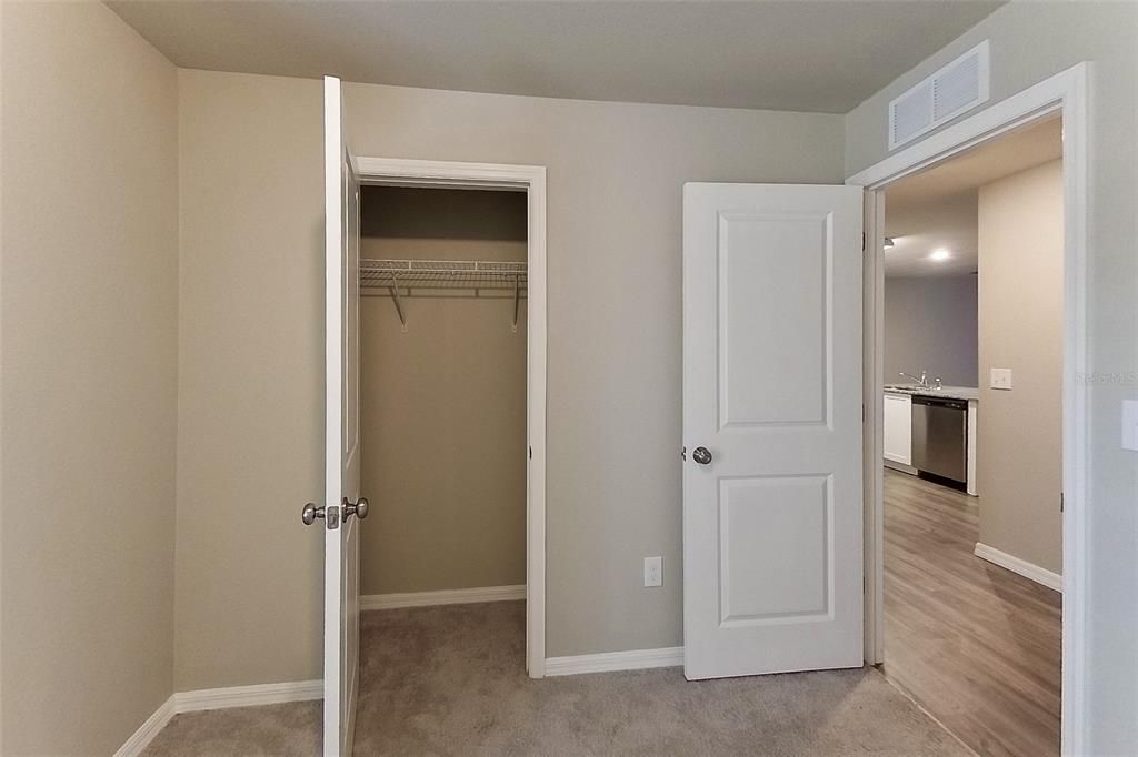For Rent: $1,525 (3 beds, 2 baths, 1400 Square Feet)