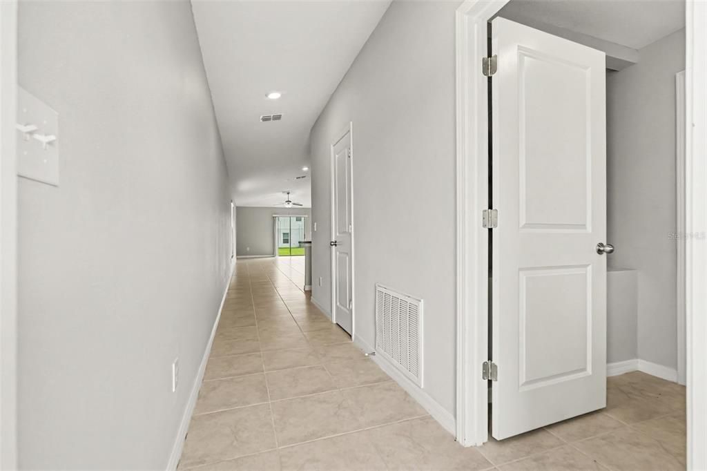 For Sale: $274,900 (3 beds, 2 baths, 1432 Square Feet)