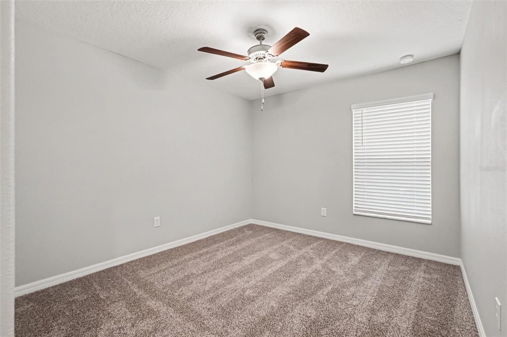 For Sale: $274,900 (3 beds, 2 baths, 1432 Square Feet)