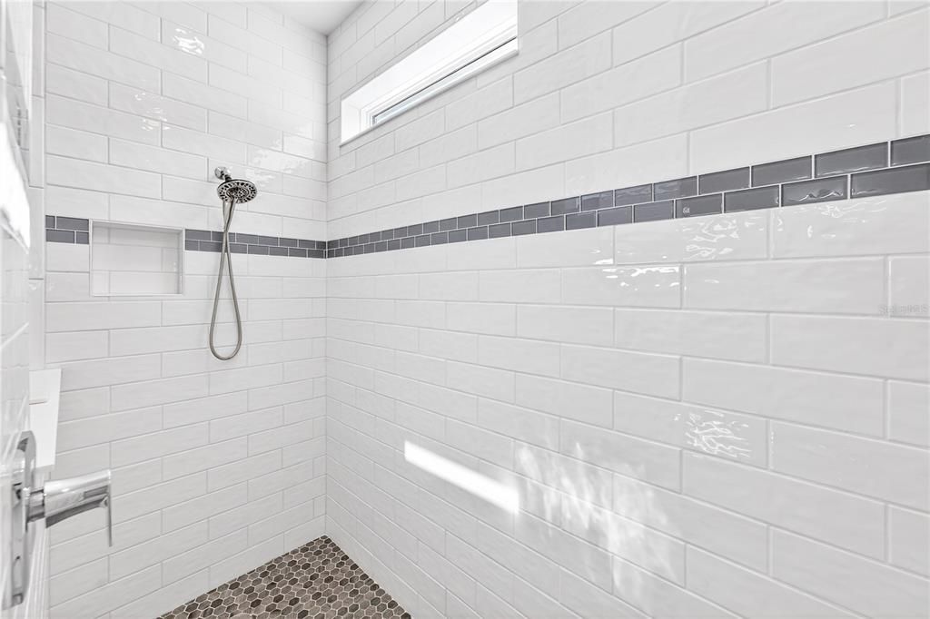 For Rent: $4,000 (3 beds, 2 baths, 2270 Square Feet)