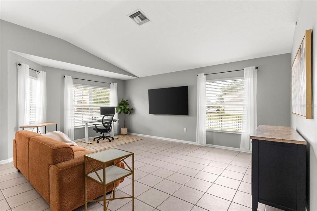For Rent: $2,700 (3 beds, 2 baths, 1871 Square Feet)