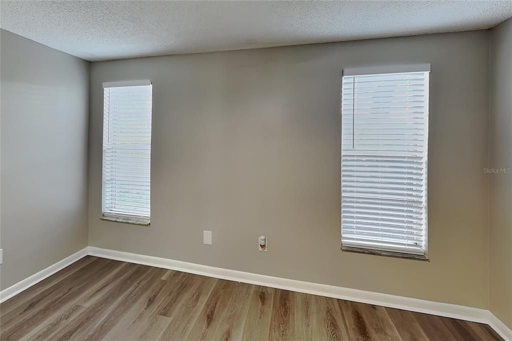 For Rent: $2,899 (3 beds, 2 baths, 1092 Square Feet)