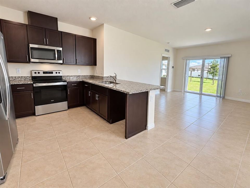 For Rent: $2,500 (3 beds, 2 baths, 1508 Square Feet)