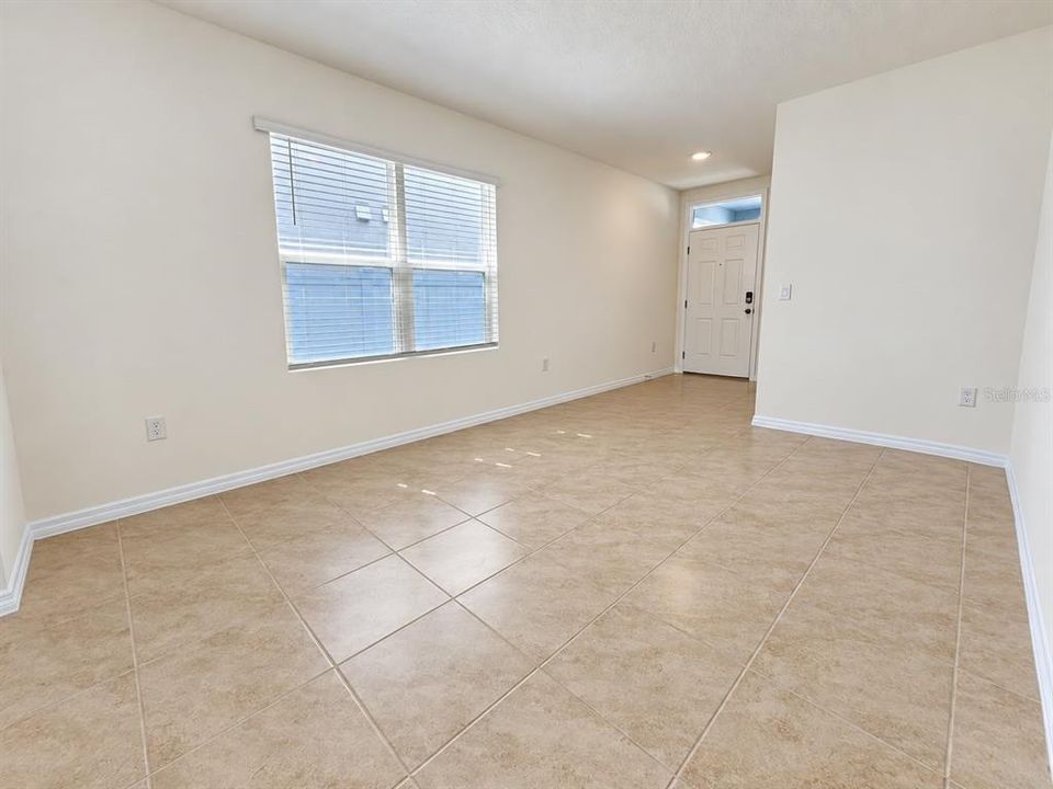 For Rent: $2,500 (3 beds, 2 baths, 1508 Square Feet)
