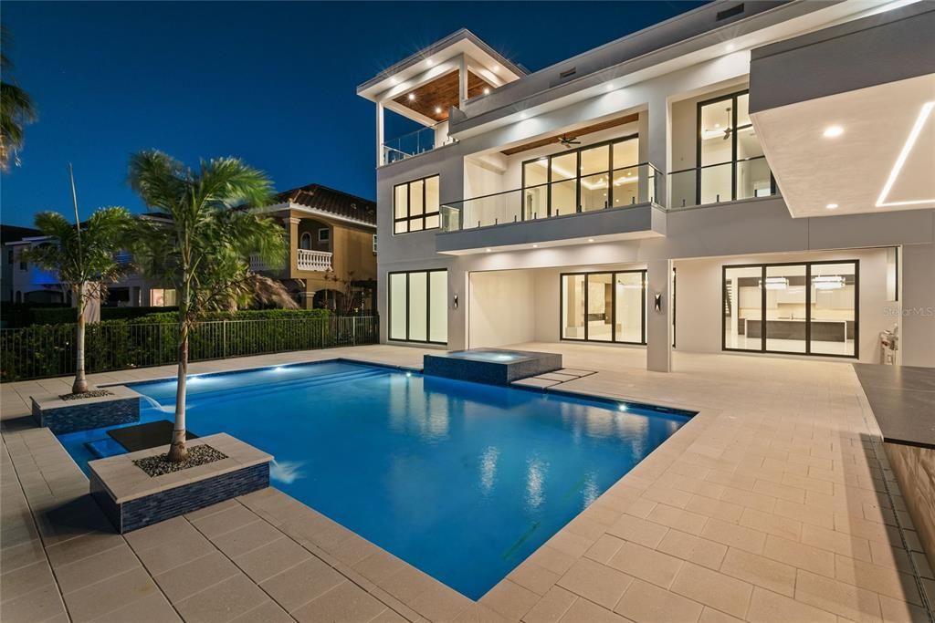 На продажу: $6,950,000 (10 спален, 10 ванн, 11471 Квадратных фут)