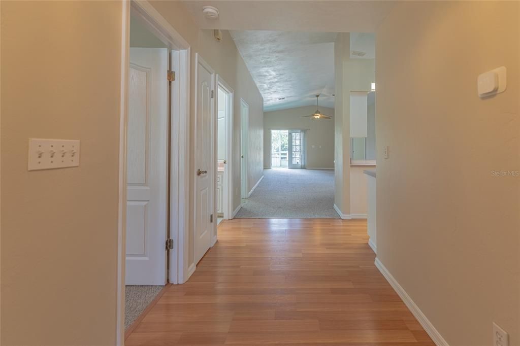 For Sale: $278,000 (3 beds, 2 baths, 1583 Square Feet)