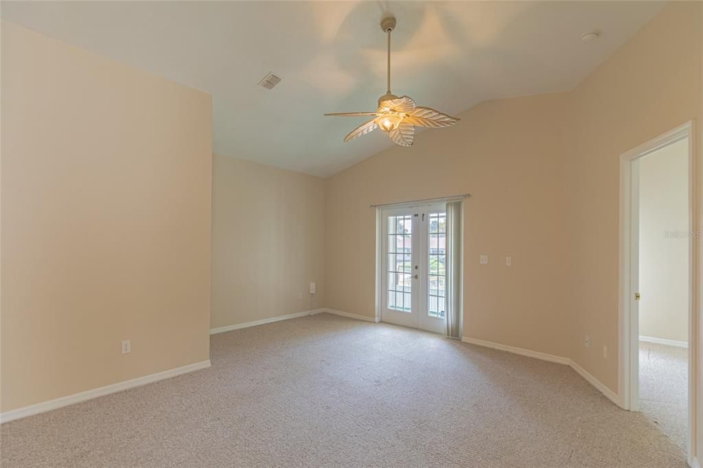 For Sale: $278,000 (3 beds, 2 baths, 1583 Square Feet)